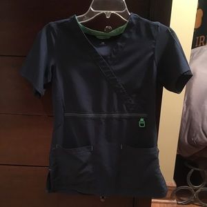 Carhartt Scrub Top